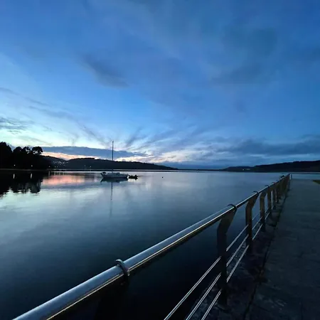 Grupo Gontad Cordobes, Ponteceso Apartment