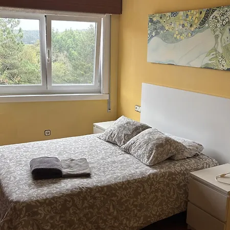 Grupo Gontad Cordobes, Ponteceso Apartment